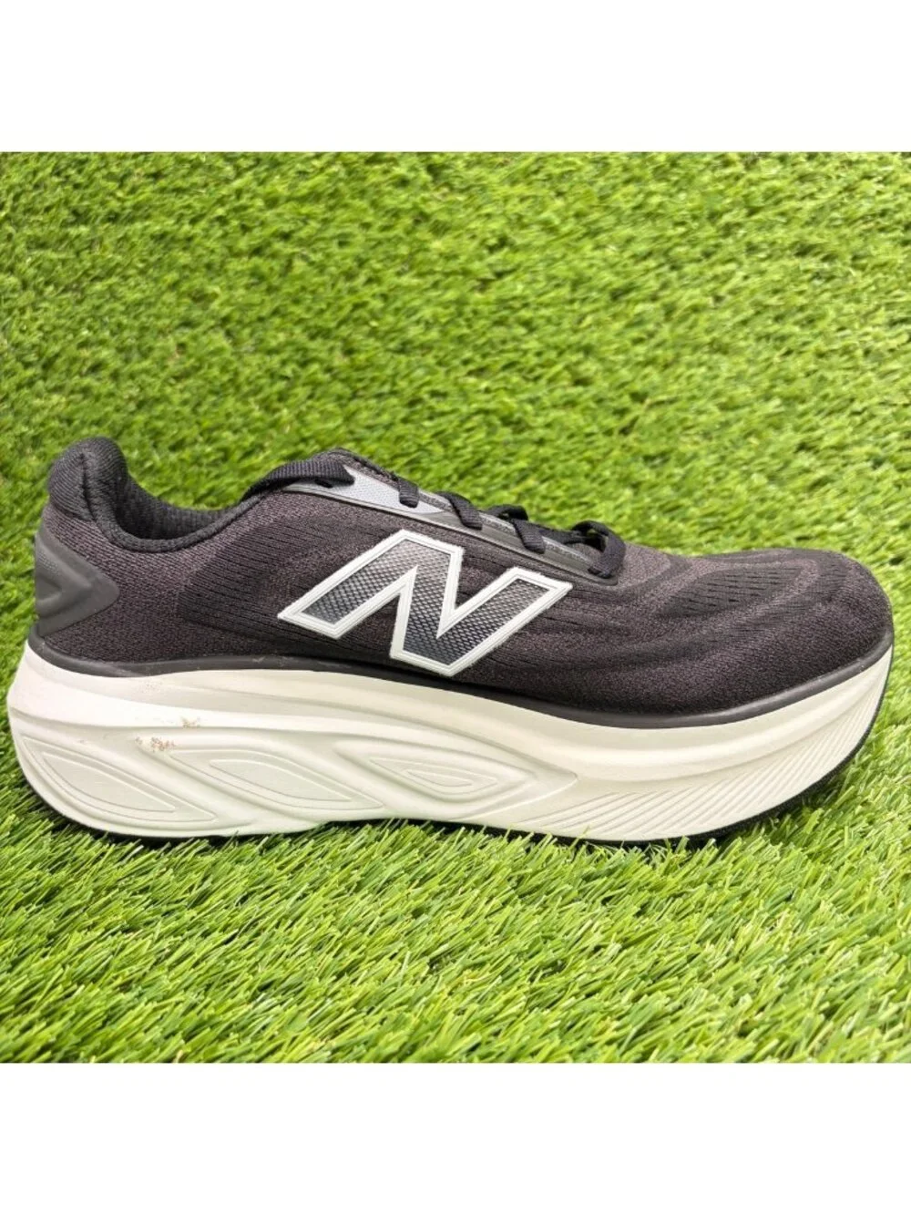 New Balance Fresh Foam X More V6 Womens Size 9 Black White Running Shoes Sneaker